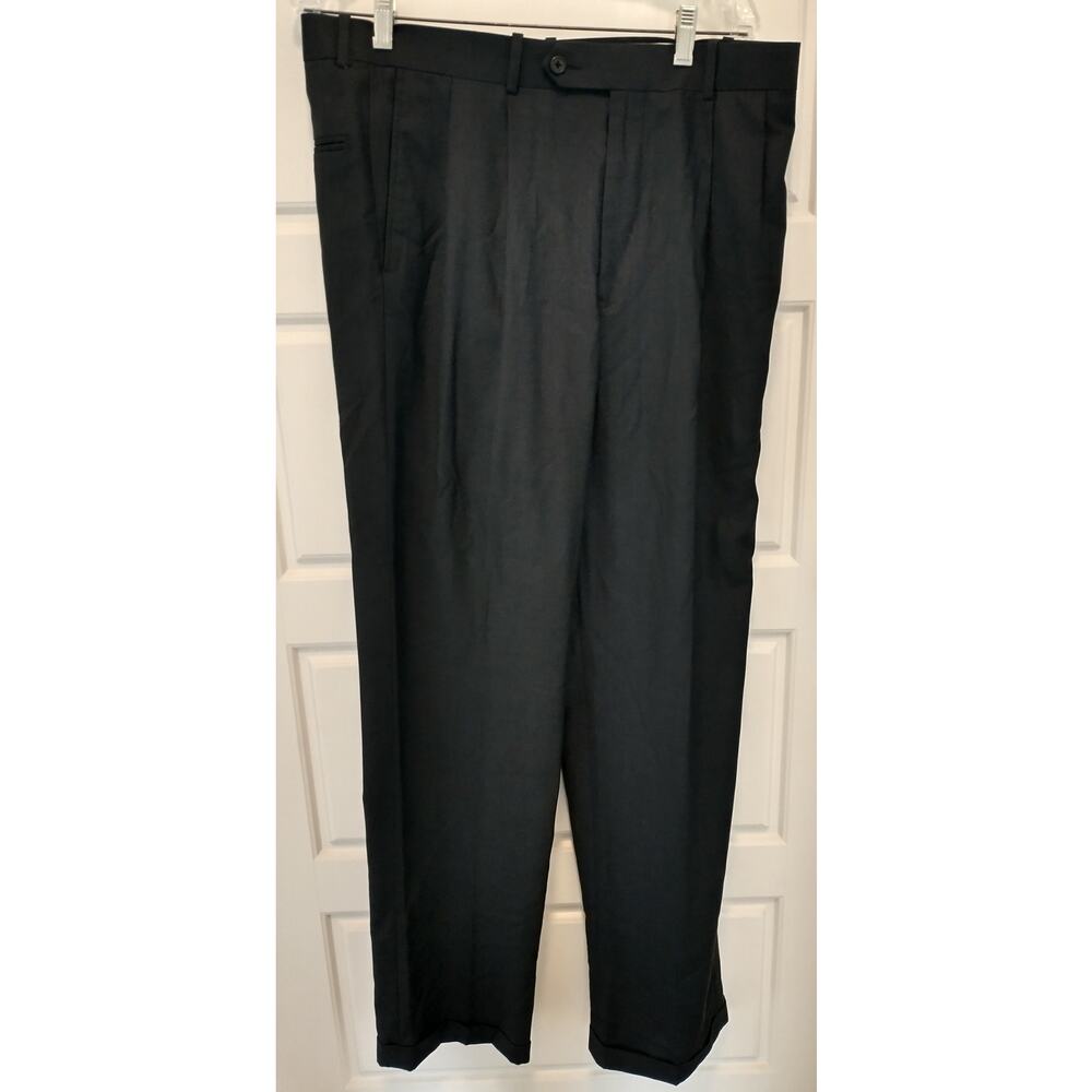 Men's Dockers Premium Microfiber Pleated Pants. Men's 36. Gray.